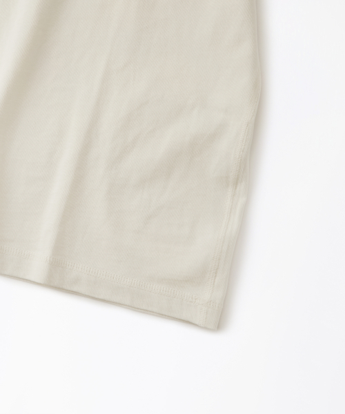 OUTSTANDING（アウトスタンディング）の「[2PACK] HENLEY NECK HALF SLEEVE TEE_OFF WHITE/BLACK（Tシャツ/カットソー・レディース・その他・SMALL/LARGE/MEDIUM）」の2枚目の写真