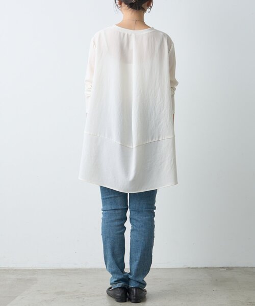 BEARDSLEY（ビアズリー）の「後ろドレープTブラウス（シャツ/ブラウス・レディース・ホワイト・1/0）」の3枚目の写真