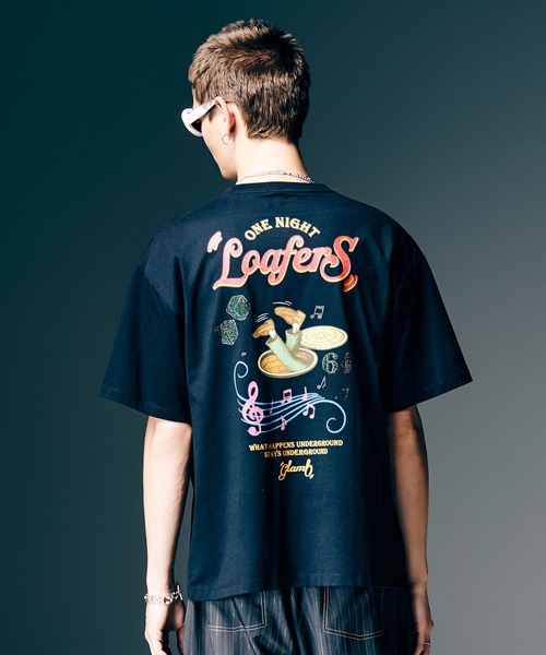 glamb(グラム)の「Loafers Gig T-Shirt / ローファーズギグTシャツ(Tシャツ/カットソー・メンズ・ホワイト/ブラック・S/M/L)」の1枚目の写真