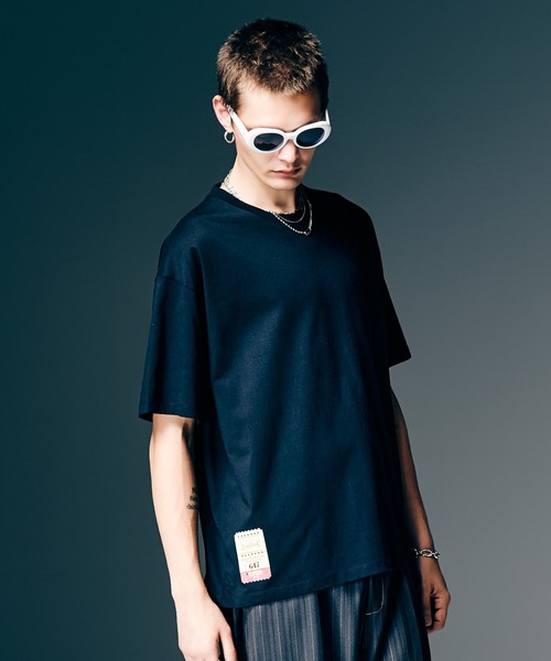 glamb(グラム)の「Loafers Gig T-Shirt / ローファーズギグTシャツ(Tシャツ/カットソー・メンズ・ホワイト/ブラック・S/M/L)」の13枚目の写真