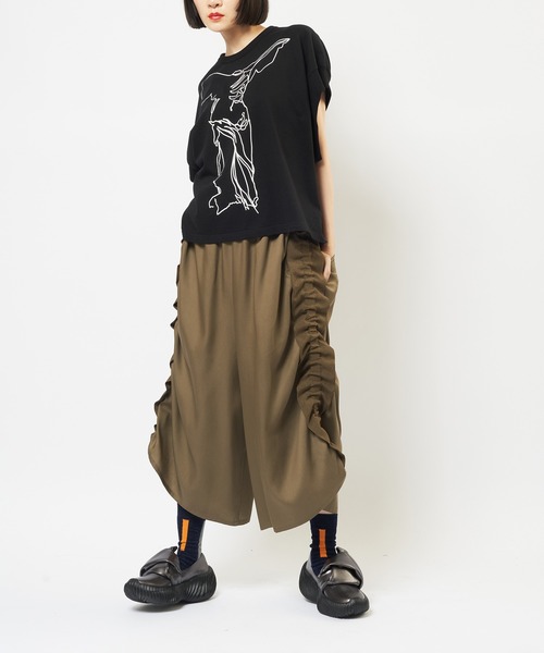 gomme(ゴム)の「ツイルフリルパンツ(その他パンツ・レディース・カーキ/ブラック・MEDIUM)」の4枚目の写真