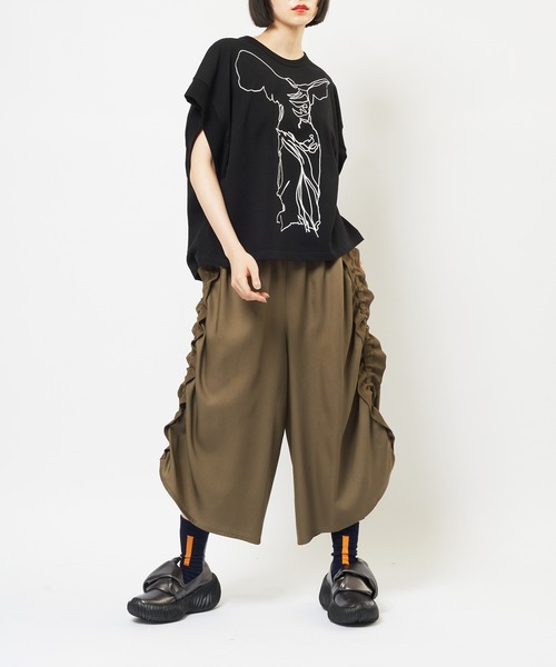 gomme(ゴム)の「ツイルフリルパンツ(その他パンツ・レディース・カーキ/ブラック・MEDIUM)」の5枚目の写真