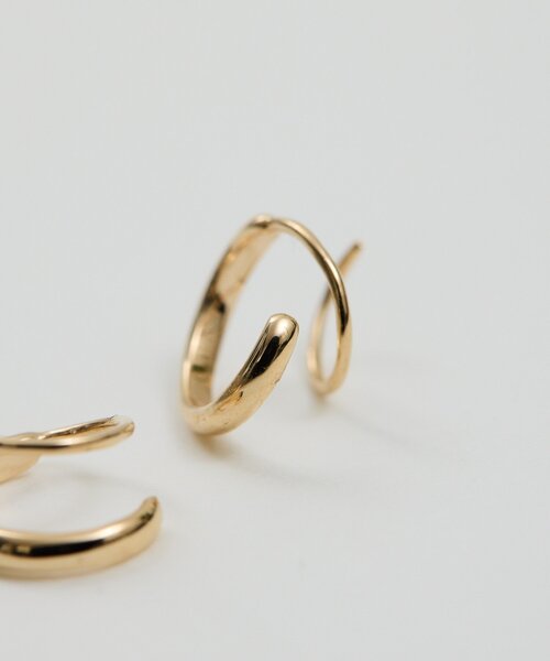 GALLARDAGALANTE(ガリャルダガランテ)の「【2.718】スパイラルフープピアス(ピアス(両耳用)・レディース・ゴールド・FREE)」の5枚目の写真