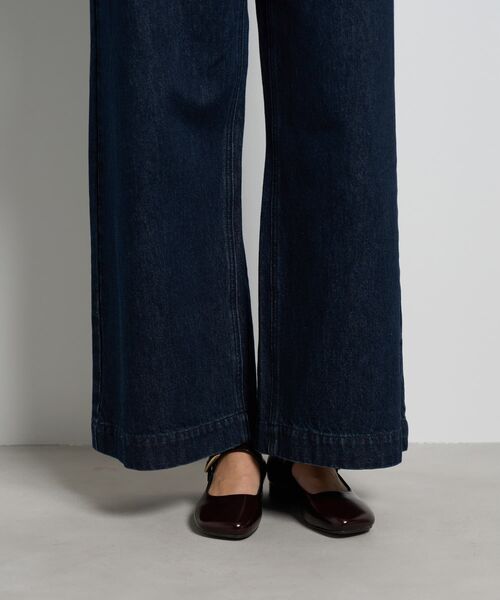 LANVIN en Bleu（ランバンオンブルー）の「デニムワイドパンツ（デニムパンツ・レディース・ブルー/ネイビー・34/36/38/40）」の11枚目の写真