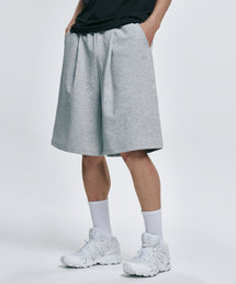 ATEZ（アテズ）の「エッセンシャルワンタックワイドバミューダスウェットショーツ[グレー]（その他パンツ）」