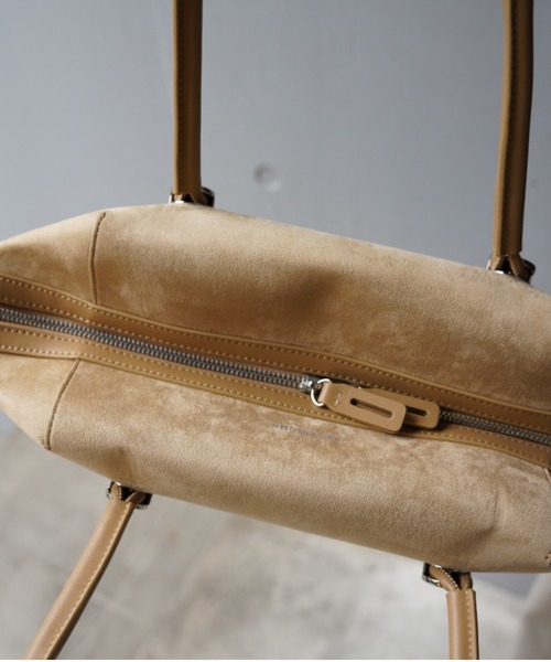 ADD CULUMN(アドカラム)の「ADD CULUMN(アドカラム) TABLET BOSTON SUEDE(ハンドバッグ・レディース・ベージュ・F)」の4枚目の写真