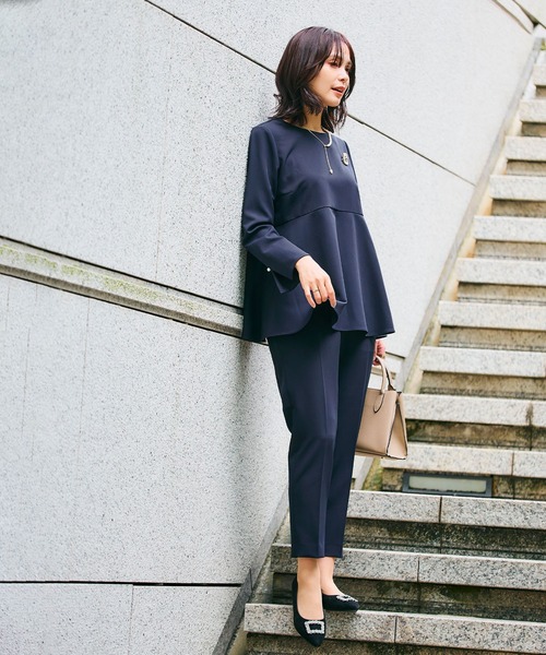 CROSS FUNCTION(クロスファンクション)の「《洗える・シワになりにくい》2点セット 正解 ペプラムブラウス&テーパードパンツ 5サイズ展開【CROSS FUNCTION/クロスファンクション】(スーツセット・レディース・ネイビー/ブラック/ライトベージュ・7号/9号/11号/13号/15号)」の18枚目の写真