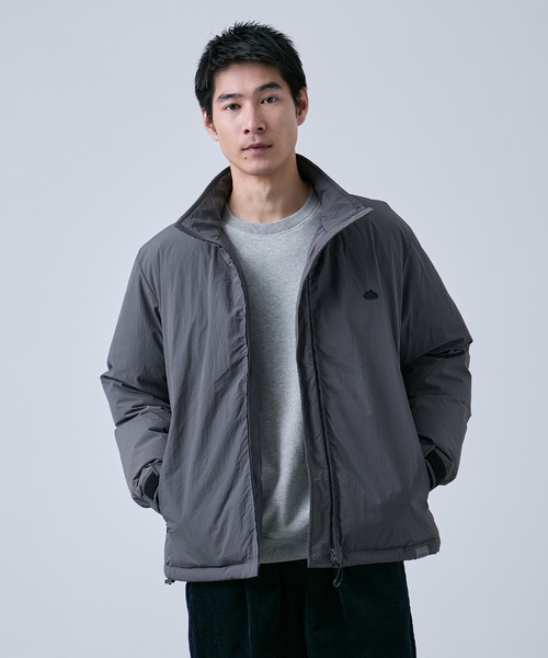 B.C STOCK（ベーセーストック）の「C.H.G パテッドスタンドブルゾン（ブルゾン・メンズ・ブラック/チャコールグレー・MEDIUM/LARGE）」の2枚目の写真