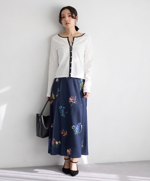 Andemiu（アンデミュウ）の「前後2WAYボタンリブカットソー641145（Tシャツ/カットソー・レディース・ホワイト×ブラック/ブラック×ホワイト/ブラック×ブラック・FREE）」の4枚目の写真