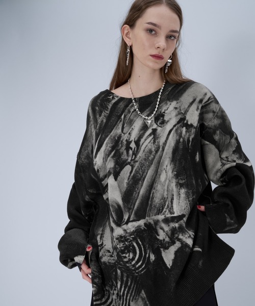 HARE(ハレ)の「オーバーニットプルオーバー by MAO KAWASAKI(HARE)(ニット/セーター・メンズ・ブラック系その他/ブルー系その他・FREE)」の2枚目の写真