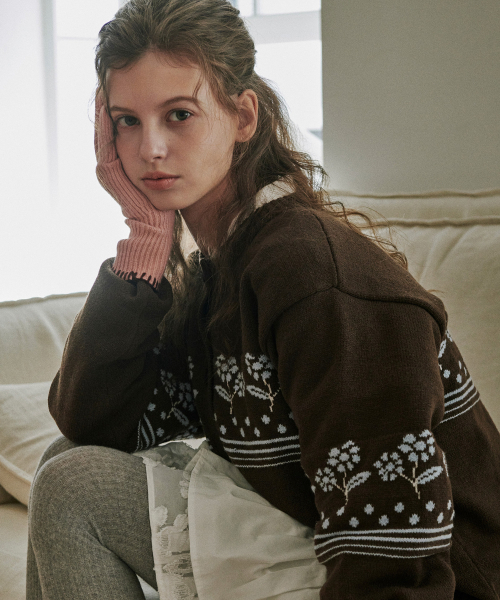 BELLOL(ベロエル)の「Flower point cardigan BROWN(カーディガン/ボレロ・レディース・その他・FREE)」の2枚目の写真