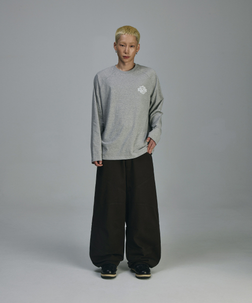 SCALLYWAG（スカリーワグ）の「バックカンガルー切り替えチノパンツ[チャコール]（その他パンツ・レディース・その他・S/M/L/XL）」の4枚目の写真