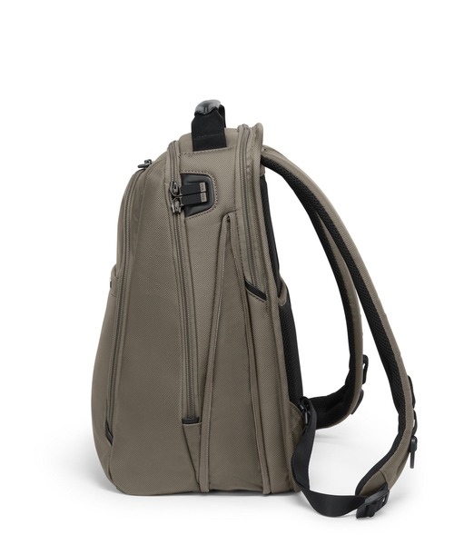 TUMI(トゥミ)の「TUMI ALPHA(アルファ) ミディアム・15インチ・エクスパンダブル・バックパック(A4/PC15インチまで対応)(バックパック/リュック・メンズ・グレー系その他・FREE)」の6枚目の写真