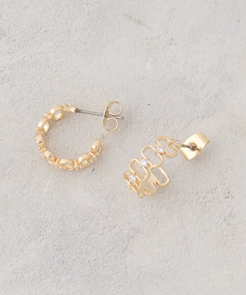 OPAQUE.CLIP(オペークドットクリップ)の「メタル×キュービックサークルピアス(ピアス(両耳用)・レディース・シルバー/ゴールド・00)」の3枚目の写真