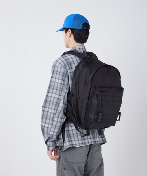 Snow Peak（スノーピーク）の「Snow Peak / Recycled Cordura Backpack リサイクルコーデュラバックパック（バックパック/リュック・メンズ・ブラック/ブラウン・ONE SIZE）」の4枚目の写真