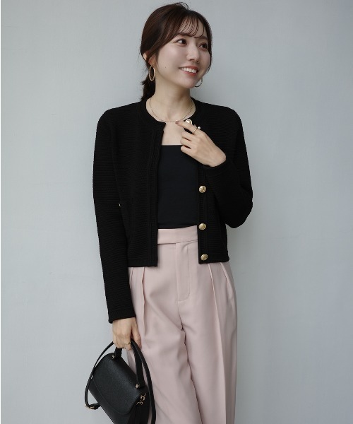 anuans（アニュアンス）の「ミドルレングススリットスリーブジャケット