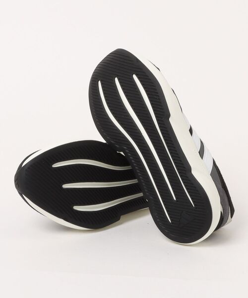 adidas(アディダス)の「《adidas》LIGHTSHIFTM(スニーカー・メンズ・ブラック系その他/ブラック×ブラック・25.5cm/26.0cm/26.5cm/27.0cm/27.5cm/28.0cm)」の4枚目の写真