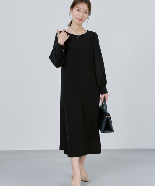 COHINA(コヒナ)の「トリアセジョーゼットシームデザインワンピース-short & regular 【低身長・小柄女性】(ワンピース・レディース・ネイビー/ベージュ/ブラック・REGULAR/SHORT)」の2枚目の写真