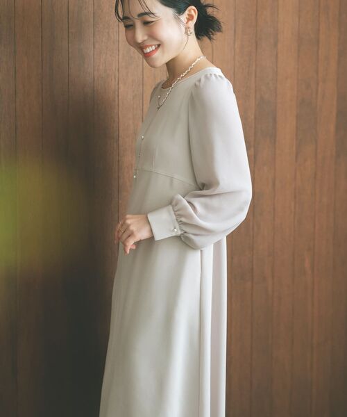 COHINA(コヒナ)の「トリアセジョーゼットシームデザインワンピース-short & regular 【低身長・小柄女性】(ワンピース・レディース・ネイビー/ベージュ/ブラック・REGULAR/SHORT)」の5枚目の写真