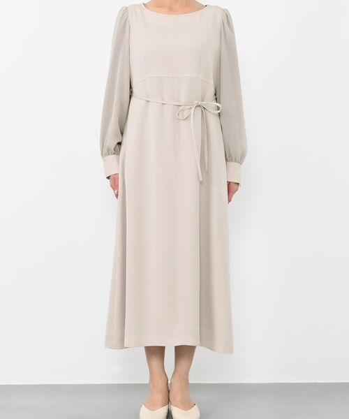 COHINA(コヒナ)の「トリアセジョーゼットシームデザインワンピース-short & regular 【低身長・小柄女性】(ワンピース・レディース・ネイビー/ベージュ/ブラック・REGULAR/SHORT)」の22枚目の写真