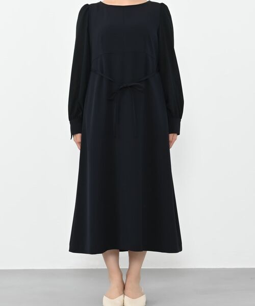 COHINA(コヒナ)の「トリアセジョーゼットシームデザインワンピース-short & regular 【低身長・小柄女性】(ワンピース・レディース・ネイビー/ベージュ/ブラック・REGULAR/SHORT)」の22枚目の写真