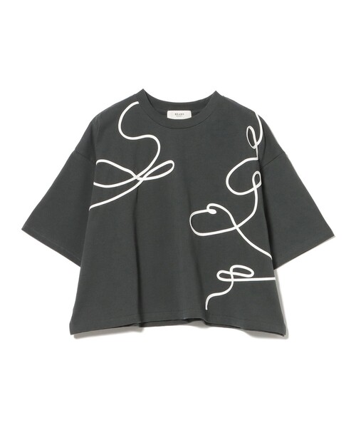 BEAMS HEART(ビームスハート)の「ニュアンス コード 刺繍 Tシャツ(Tシャツ/カットソー・レディース・ブラウン/チャコールグレー/オフホワイト・ONE SIZE)」の6枚目の写真