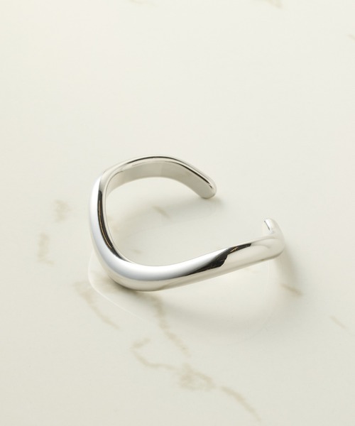 PAPILLONNER（パピヨネ）の「PAPILLONNER/ニュアンスカーブラインブレスレット（バングル/リストバンド・レディース・ゴールド/シルバー・FREE）」の8枚目の写真