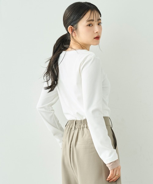 mil(ミル)の「配色カラー レイヤード風 ヘンリーネック ロンT【586127】(Tシャツ/カットソー・レディース・オフホワイト/グレー/ブラック・XS/S)」の21枚目の写真