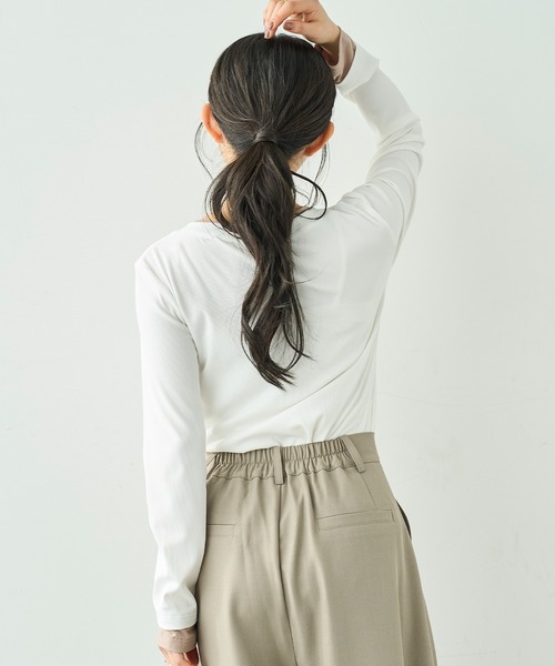 mil(ミル)の「配色カラー レイヤード風 ヘンリーネック ロンT【586127】(Tシャツ/カットソー・レディース・オフホワイト/グレー/ブラック・XS/S)」の22枚目の写真