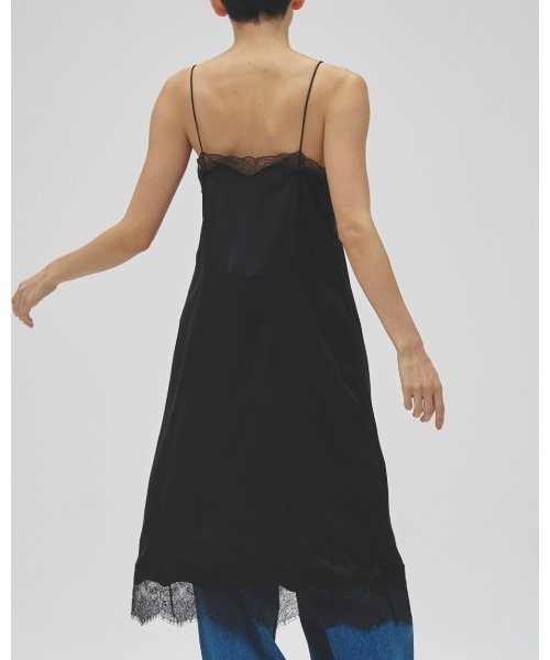 TODAYFUL(トゥデイフル)の「Satin Lace Dress(ドレス・レディース・ミント/ブラック/アイボリー・38inch/36inch)」の13枚目の写真