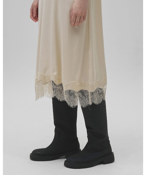 TODAYFUL(トゥデイフル)の「Satin Lace Dress(ドレス・レディース・ミント/ブラック/アイボリー・38inch/36inch)」の17枚目の写真