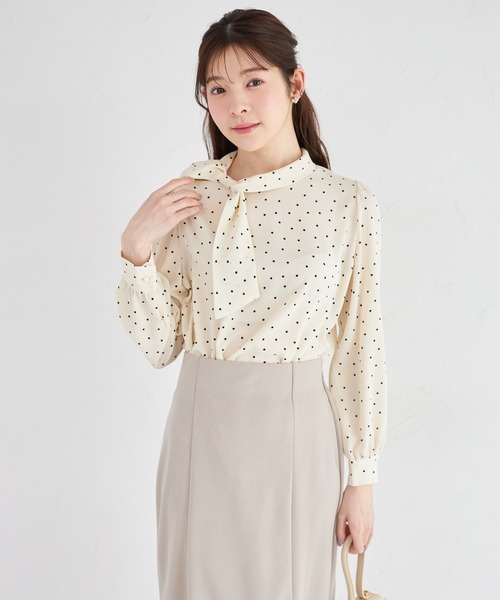 tocco closet(トッコ クローゼット)の「【ZOZO限定】サイドリボンアソートブラウス(シャツ/ブラウス・レディース・ネイビー/ブラック×ホワイト/オフホワイト/ホワイト×ブラック・M)」の14枚目の写真