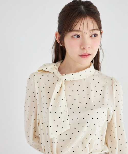 tocco closet(トッコ クローゼット)の「【ZOZO限定】サイドリボンアソートブラウス(シャツ/ブラウス・レディース・ネイビー/ブラック×ホワイト/オフホワイト/ホワイト×ブラック・M)」の18枚目の写真