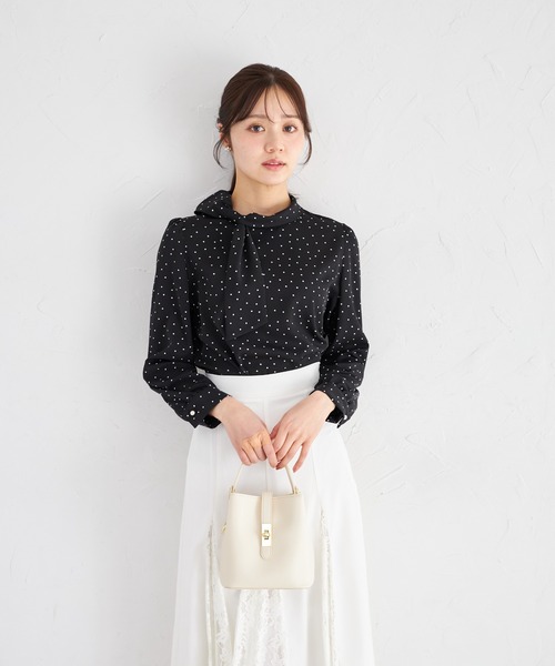 tocco closet(トッコ クローゼット)の「【ZOZO限定】サイドリボンアソートブラウス(シャツ/ブラウス・レディース・ネイビー/ブラック×ホワイト/オフホワイト/ホワイト×ブラック・M)」の21枚目の写真