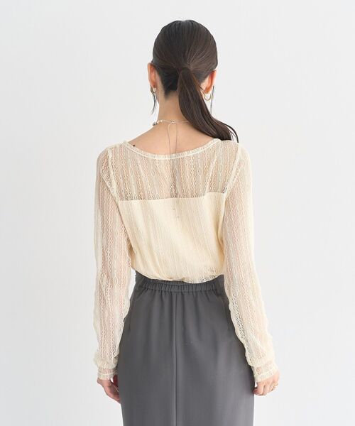 earth music&ecology(アースミュージックアンドエコロジー)の「レースドッキングボートネックプルオーバー(Tシャツ/カットソー・レディース・ブラック/ホワイト系その他2/オフホワイト・FREE)」の7枚目の写真