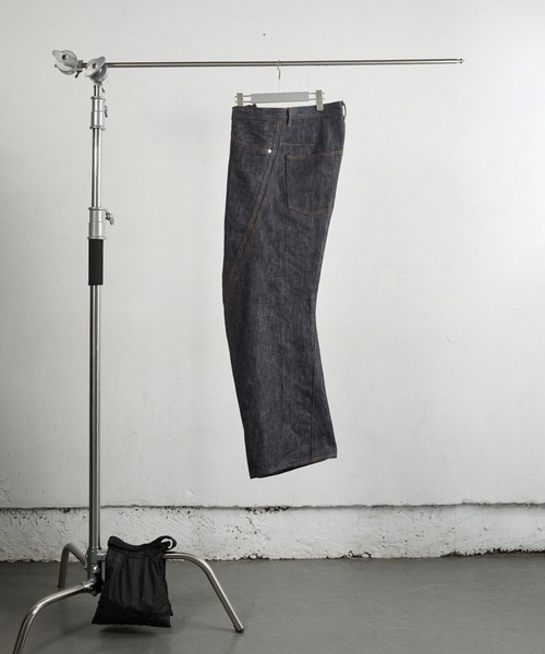 NVRFRGT（ネヴァーフォーゲット）の「【NVRFRGT】3D TWISTED WIDE LEG JEANS（デニムパンツ・メンズ・インディゴブルー・2/1/3）」の13枚目の写真