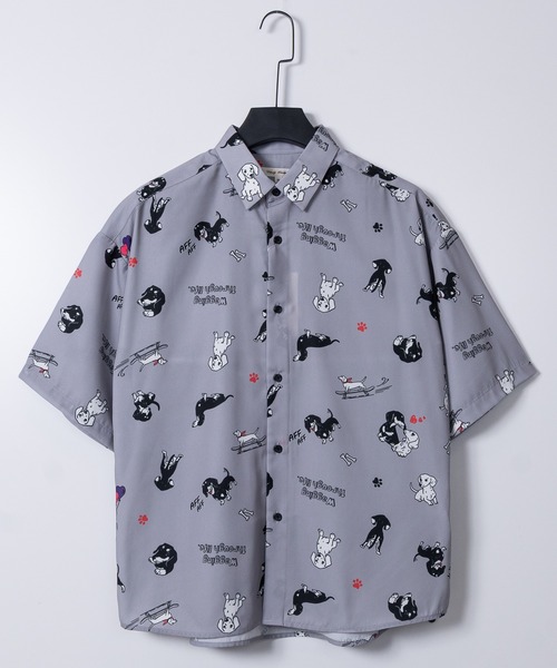 JOHN'S CLOSET(ジョンズクローゼット)の「【a】シルキータッチ アニマル総柄 半袖シャツ 接触冷感 イヌ/ネコ/サメ/ペンギン/シロクマ(シャツ/ブラウス・メンズ・ライトグリーン系5/サックスブルー系4/ブラック系/ブラック系1/ホワイト系6/ホワイト系4/ブルー系1/グレー系2/ブラック系6/ブラック系5/ホワイト系2/ホワイト系1/ホワイト系/ネイビー系1/ブラック系3/ベージュ系3/ブラック系4/ブラック系2/ホワイト系3/ブルー系6/ネイビー系5・LARGE/MEDIUM)」の14枚目の写真