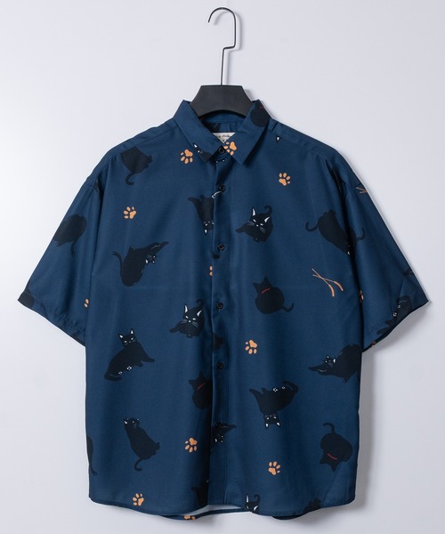 JOHN'S CLOSET(ジョンズクローゼット)の「【a】シルキータッチ アニマル総柄 半袖シャツ 接触冷感 イヌ/ネコ/サメ/ペンギン/シロクマ(シャツ/ブラウス・メンズ・ライトグリーン系5/サックスブルー系4/ブラック系/ブラック系1/ホワイト系6/ホワイト系4/ブルー系1/グレー系2/ブラック系6/ブラック系5/ホワイト系2/ホワイト系1/ホワイト系/ネイビー系1/ブラック系3/ベージュ系3/ブラック系4/ブラック系2/ホワイト系3/ブルー系6/ネイビー系5・LARGE/MEDIUM)」の17枚目の写真