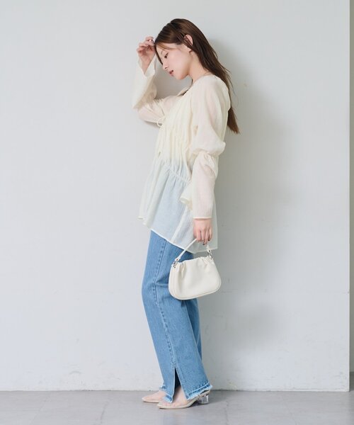 Kastane（カスタネ）の「【S.Lサイズ展開】シャーリングシアーブラウス（シャツ/ブラウス・レディース・ホワイト/ブラウン/ネイビー/アイボリー/ブラック/ブルー・SMALL/MEDIUM/LARGE）」の19枚目の写真