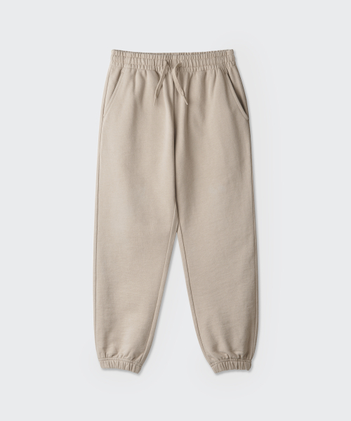 MUSINSA STANDARD KIDS（ムシンサスタンダードキッズ）の「ベーシックスウェットパンツ [ダスティベージュ]（スウェットパンツ・レディース・その他・110/120/130/140/150/160/100）」の2枚目の写真
