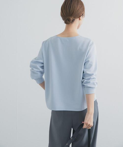 URBAN RESEARCH DOORS(アーバンリサーチドアーズ)の「『UR TECH』スリットネックプルオーバー|春服/キレイめ/オフィスカジュアル/通勤(シャツ/ブラウス・レディース・ネイビー/アイボリー/ライトブルー・FREE)」の17枚目の写真