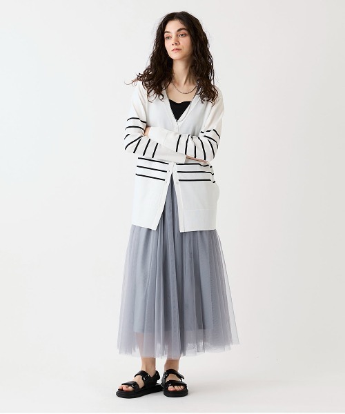 leswel(レスウェル)の「【M/L】【UVカット/接触冷感/ウォッシャブル】ハイゲージニットVネックカーディガン(カーディガン/ボレロ・レディース・ブルー/グレー/オフホワイト/レッド・L/M)」の8枚目の写真