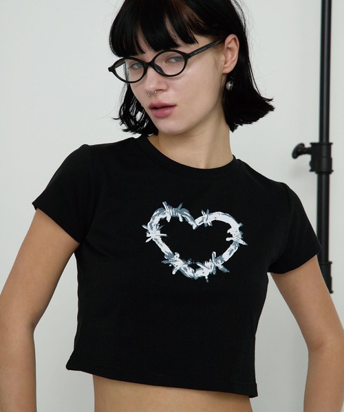 Heart Tattoo(ハートタトゥー)の「Heart Logo Paint T-shirt / ハートロゴペイントTシャツ(Tシャツ/カットソー・レディース・ブラック・S/M)」の4枚目の写真