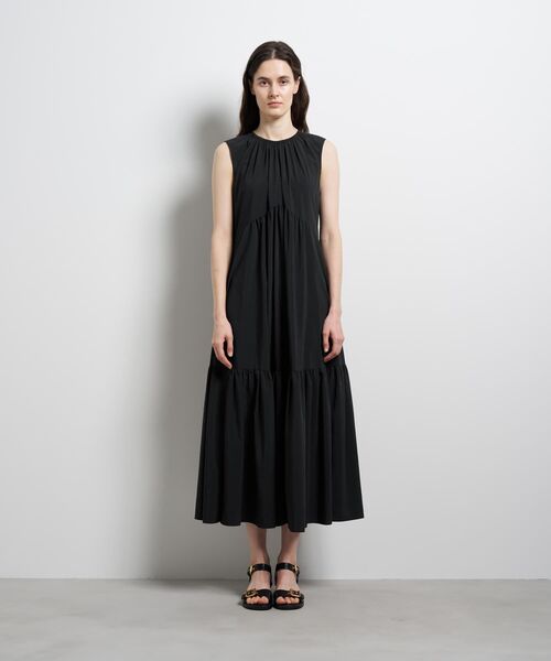 LANVIN en Bleu(ランバンオンブルー)の「エアリータフタギャザーワンピース(ワンピース・レディース・ライトカーキ/ブラック・38/36)」の11枚目の写真