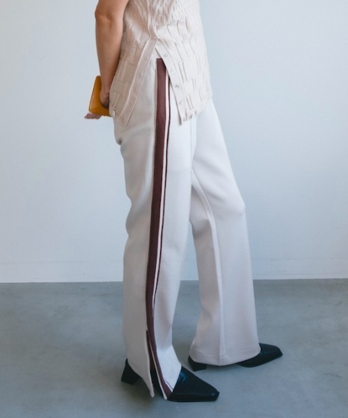 Ruh Dhan(ルーダン)の「Line Track Pants(その他パンツ・レディース・ブラウン/ブラック/アイボリー・FREE)」の2枚目の写真