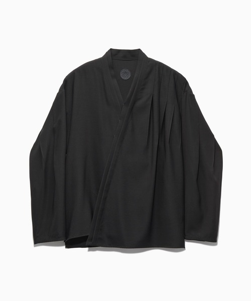 HARE(ハレ)の「【NARRIL】Judo-Style V-NECK PULLOVER(Tシャツ/カットソー・メンズ・ブラック・MEDIUM/SMALL)」の1枚目の写真