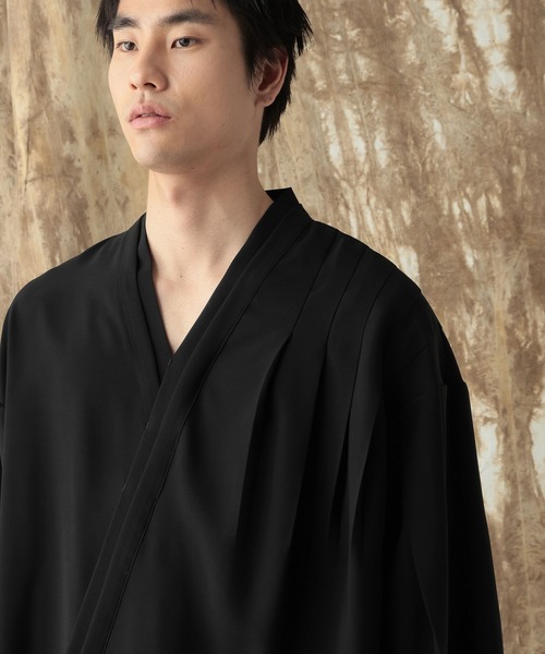 HARE(ハレ)の「【NARRIL】Judo-Style V-NECK PULLOVER(Tシャツ/カットソー・メンズ・ブラック・MEDIUM/SMALL)」の6枚目の写真