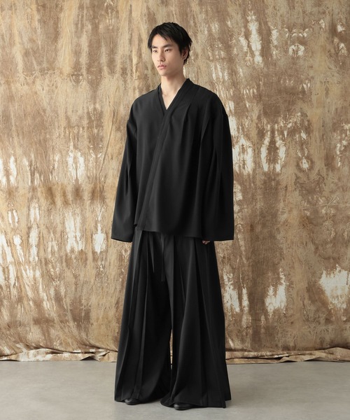 HARE(ハレ)の「【NARRIL】Judo-Style V-NECK PULLOVER(Tシャツ/カットソー・メンズ・ブラック・MEDIUM/SMALL)」の9枚目の写真