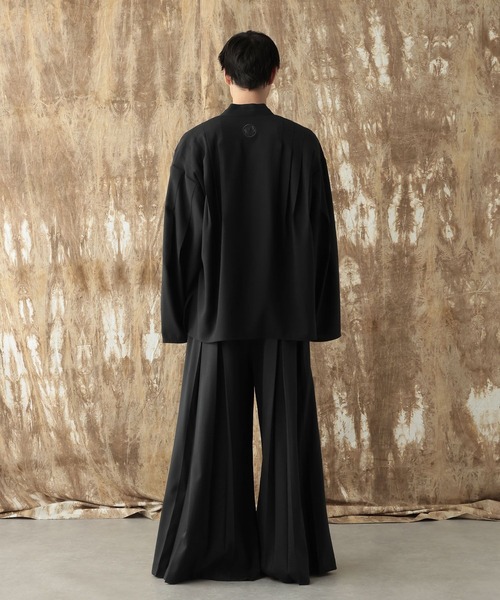 HARE(ハレ)の「【NARRIL】Judo-Style V-NECK PULLOVER(Tシャツ/カットソー・メンズ・ブラック・MEDIUM/SMALL)」の11枚目の写真