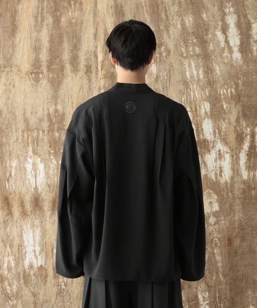 HARE(ハレ)の「【NARRIL】Judo-Style V-NECK PULLOVER(Tシャツ/カットソー・メンズ・ブラック・MEDIUM/SMALL)」の4枚目の写真